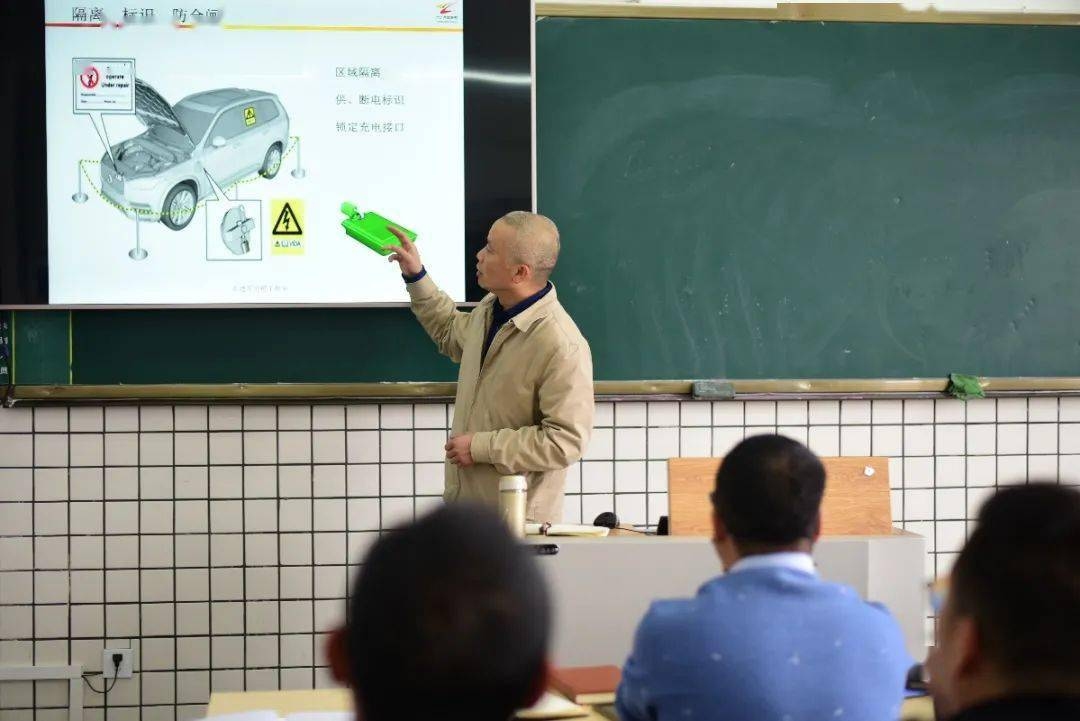 模架编程培训机构，开启技能新篇章插图