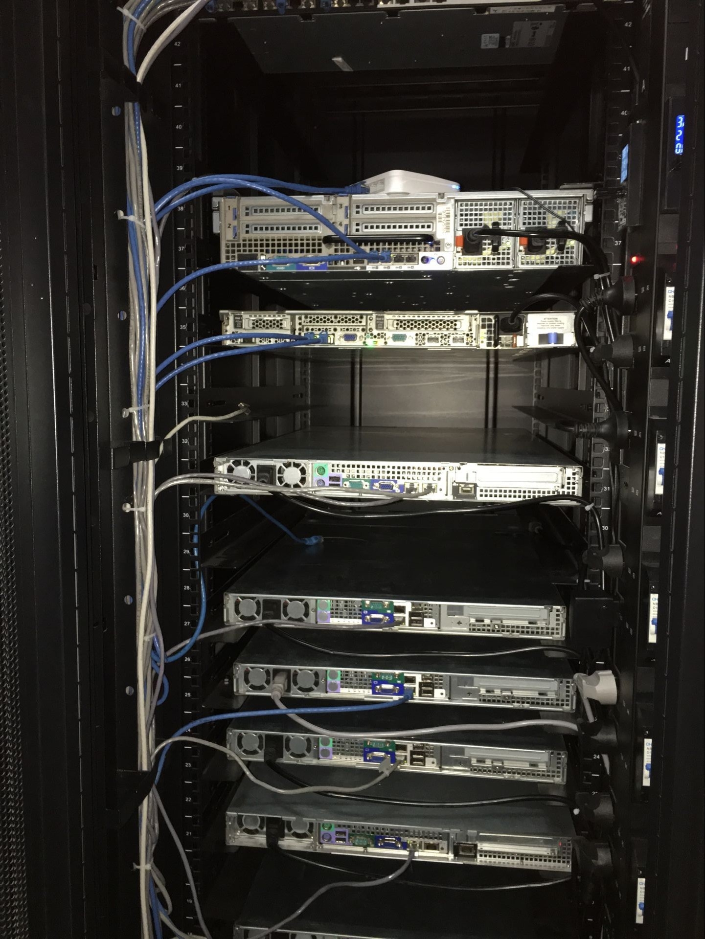 沈阳电信服务器租用,高效、安全、便捷的IT解决方案插图 沈阳电信服务器租用,高效、安全、便捷的IT解决方案插图