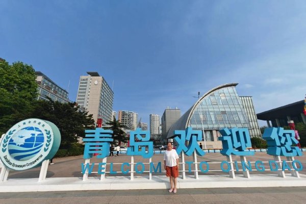 青岛网站制作成本与选择青岛地区不同公司标牌设计与制作用途多样价格各异，而网站建设费用则因需求、功能及合作对象等因素浮动较大。在青岛，有多家公司提供优质的网站设计和制作服务，如需了解更多信息可咨询当地网络科技企业。-百挑一