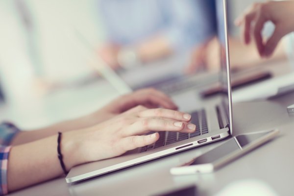 PHP空间申请步骤及功能简介-百挑一