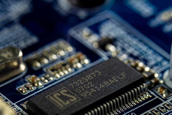 做服务器用什么CPU 关键词文章-百挑一