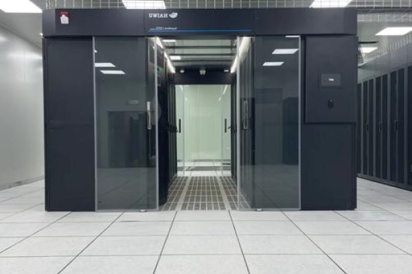 自建机房，全方位关注的挑战与机遇-方知甜