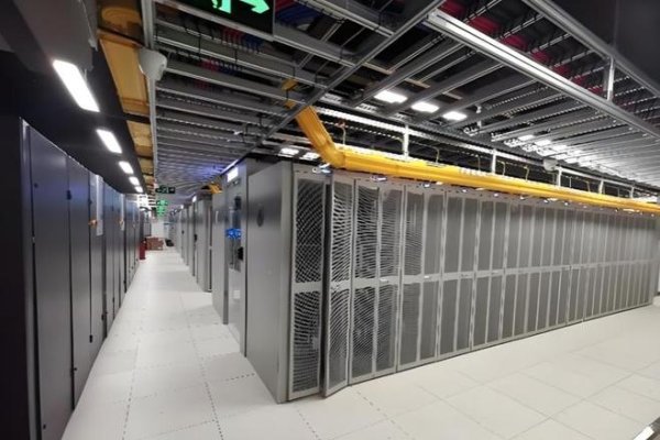 自建机房和租用机房优缺点对比分析-红迪亚